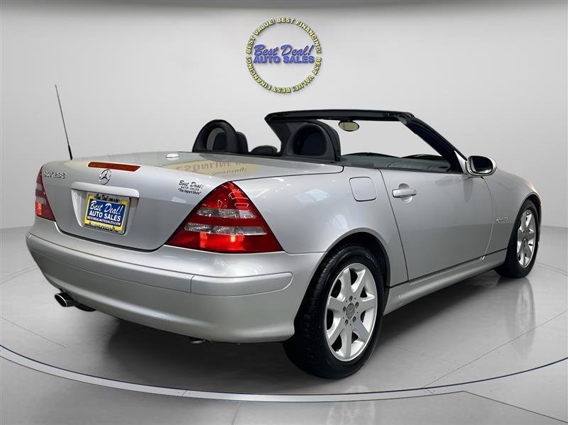 Used 2002 Mercedes-Benz SLK 230 image 10