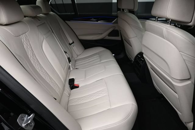 Used 2018 BMW M550i xDrive AWD/4WD image 15