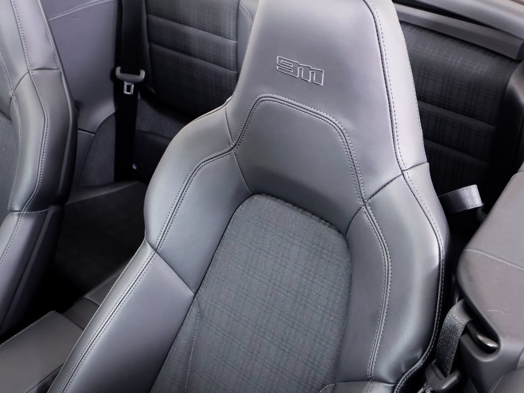 Certified 2025 Porsche 911 Carrera T RWD image 12