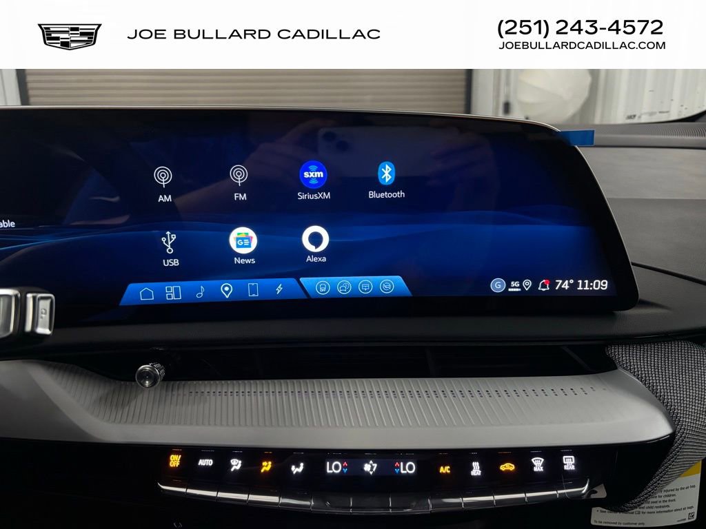 New 2025 Cadillac Optiq Sport 1 w/ LPO, Floor Liner Package image 28