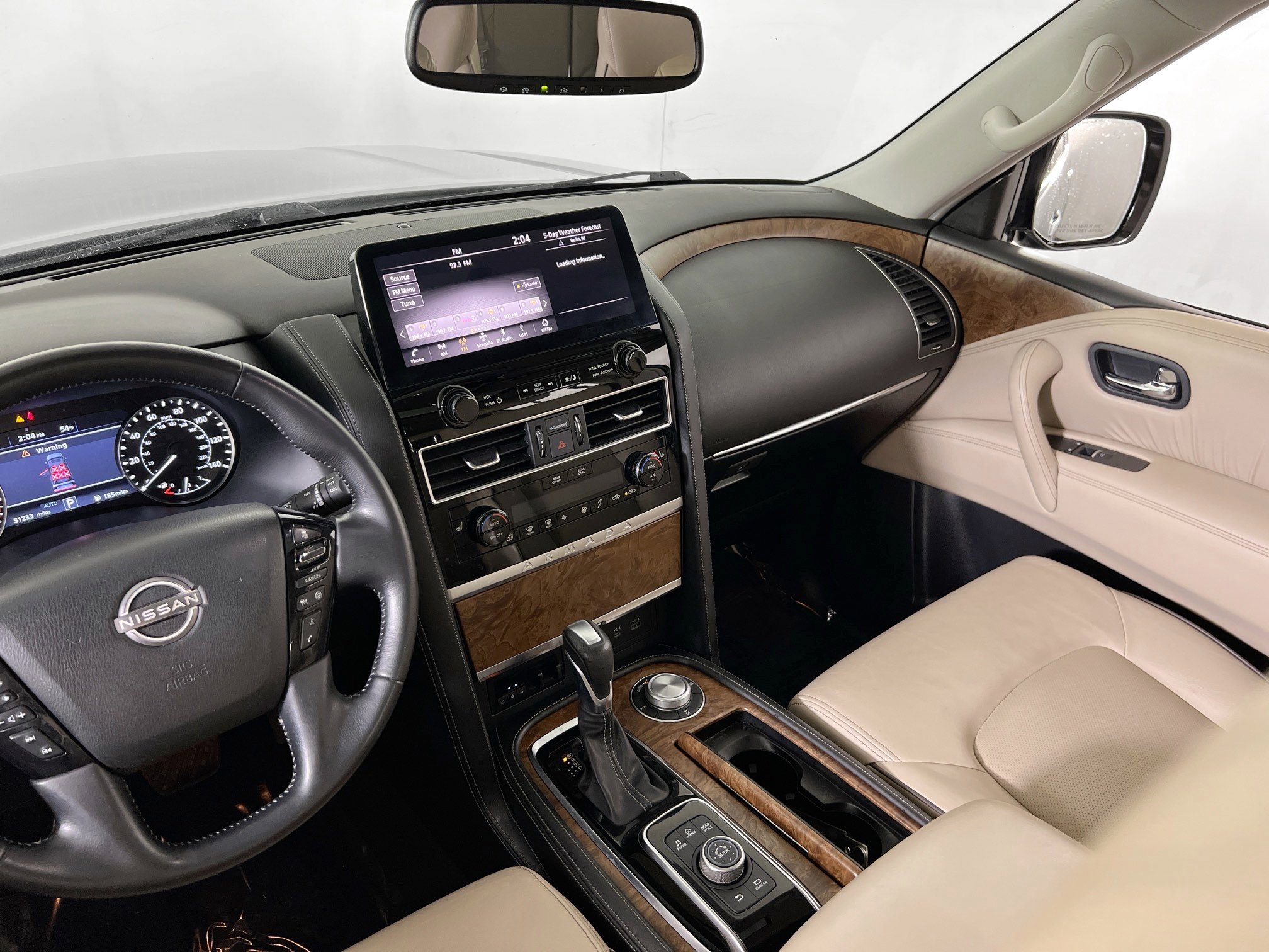 Used 2022 Nissan Armada SL w/ Captain's Chairs Package image 23