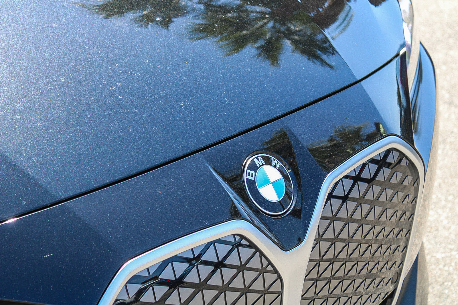 New 2026 BMW i4 xDrive40i w/ Premium Package AWD/4WD image 7