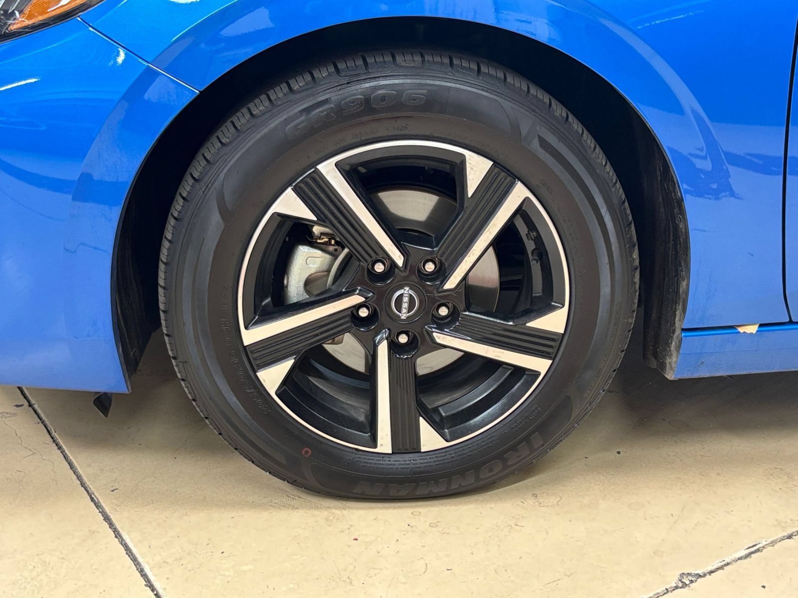 Used 2025 Nissan Sentra SV FWD image 23