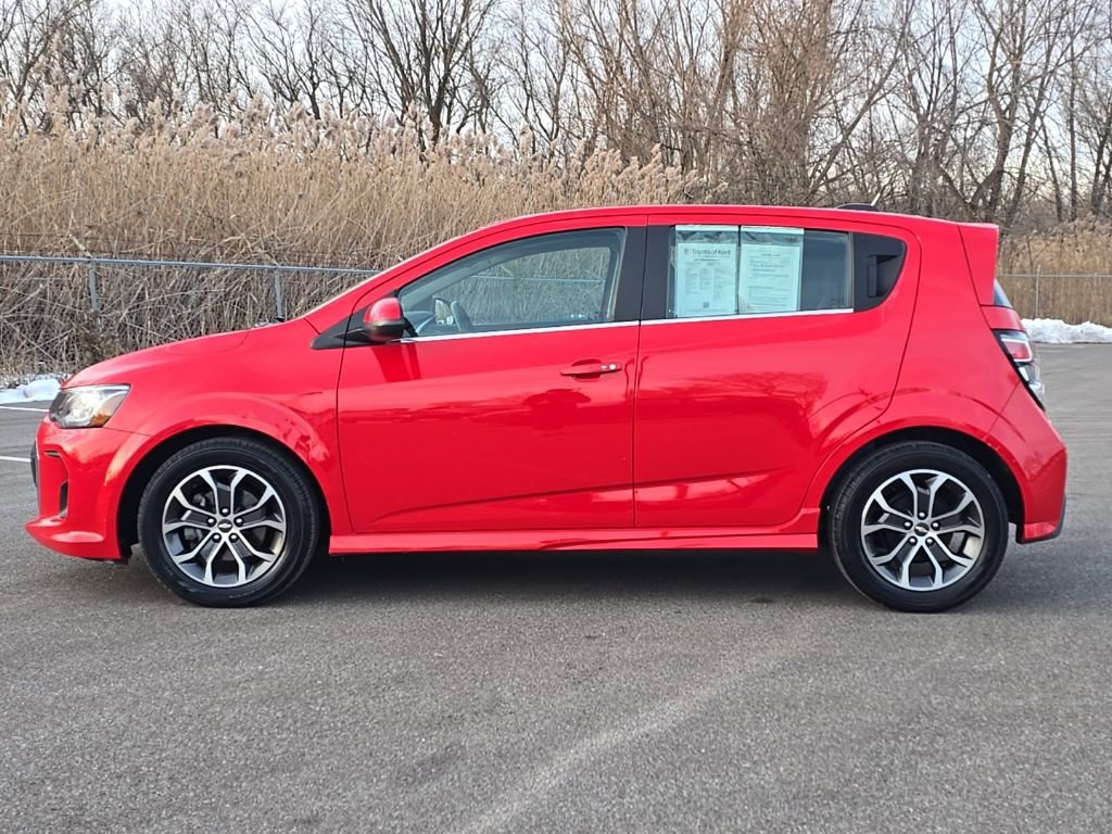 Used 2017 Chevrolet Sonic LT w/ Convenience Package image 4