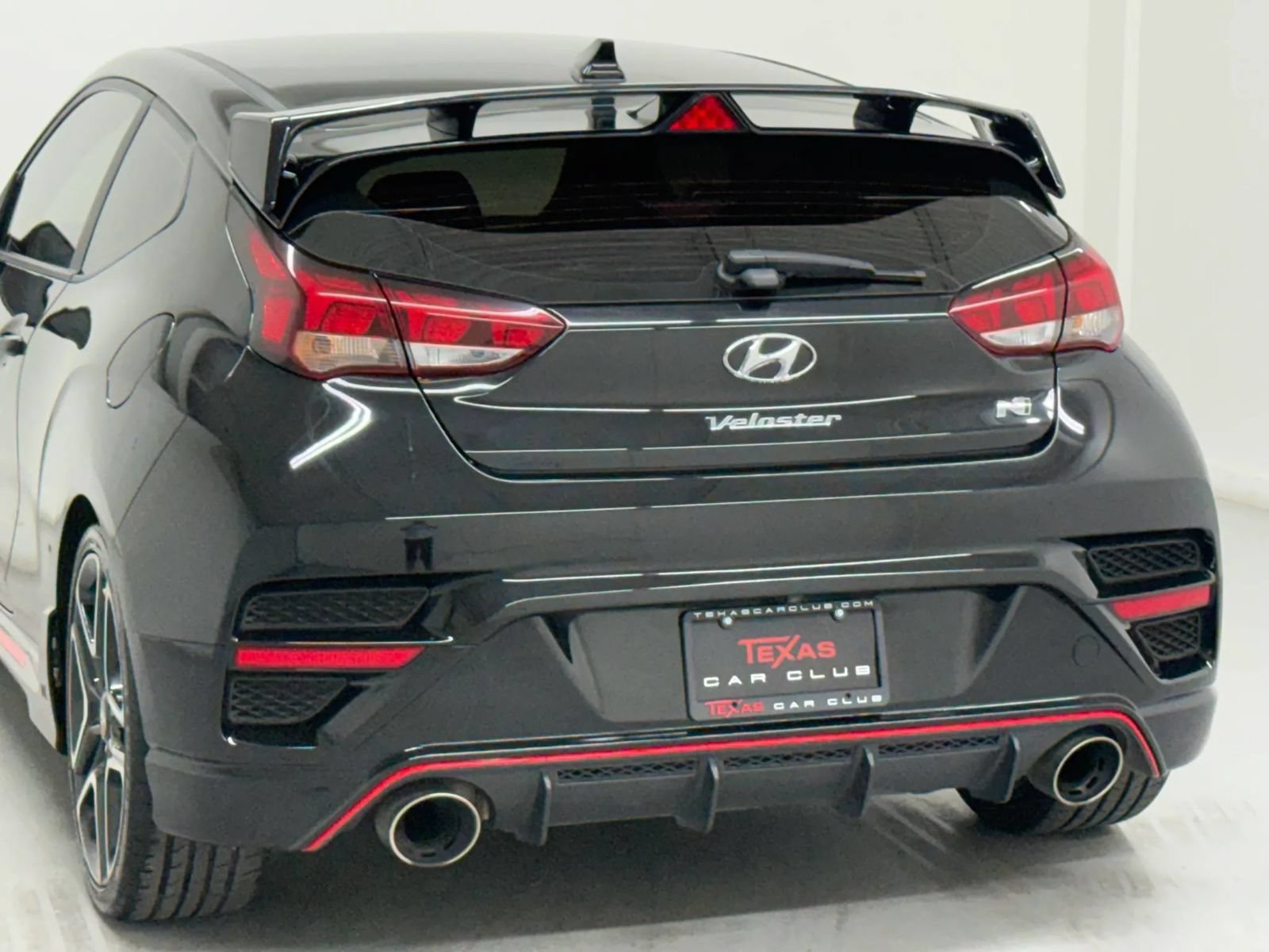 Used 2022 Hyundai Veloster N FWD image 40