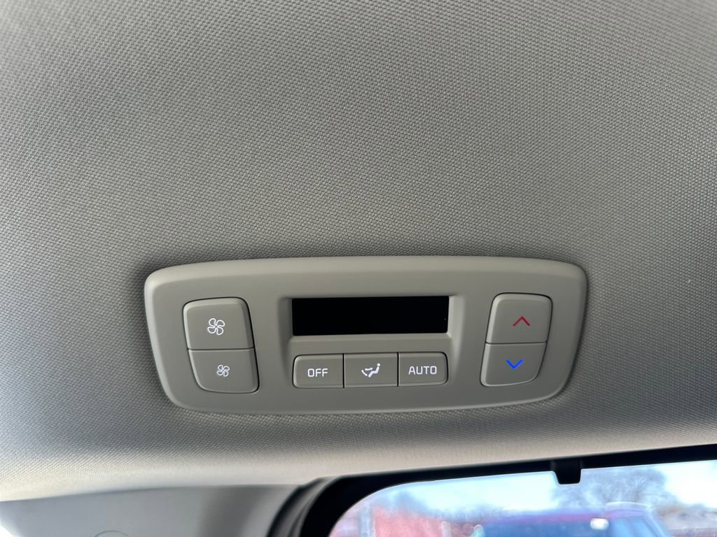 New 2026 Kia Carnival EX image 19