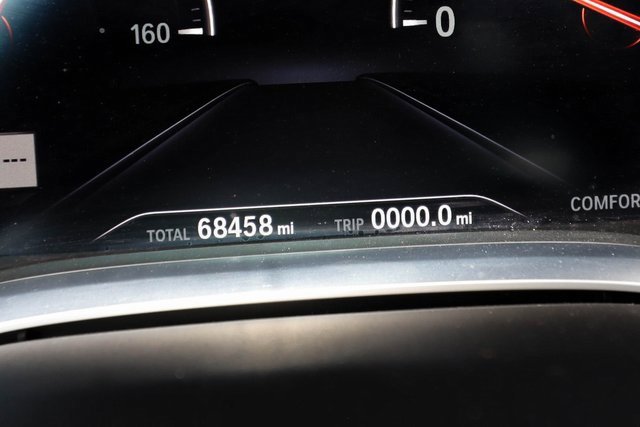 Used 2017 BMW 750i xDrive image 6