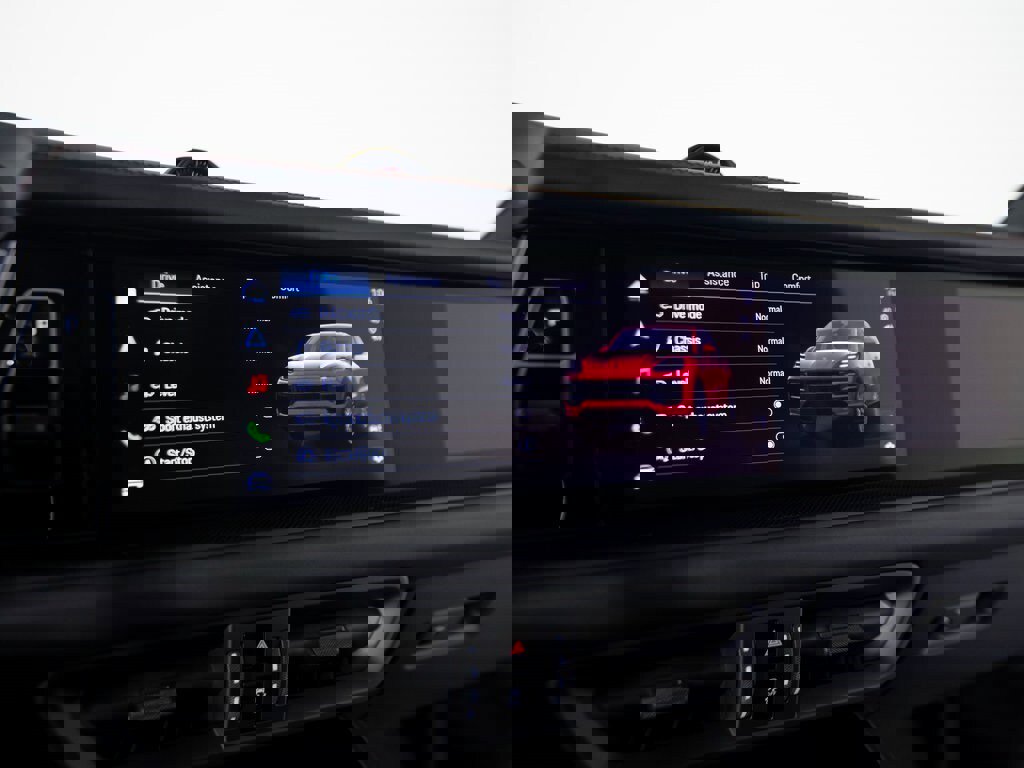 New 2026 Porsche Cayenne GTS image 24