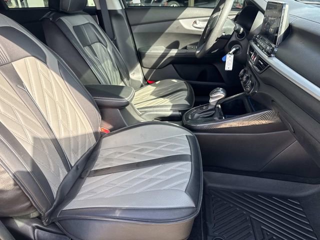Used 2023 Kia Forte LXS image 8