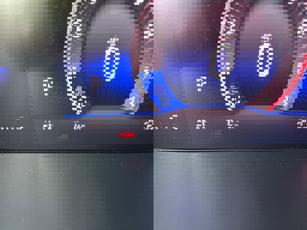 New 2026 Volkswagen Taos SE image 20