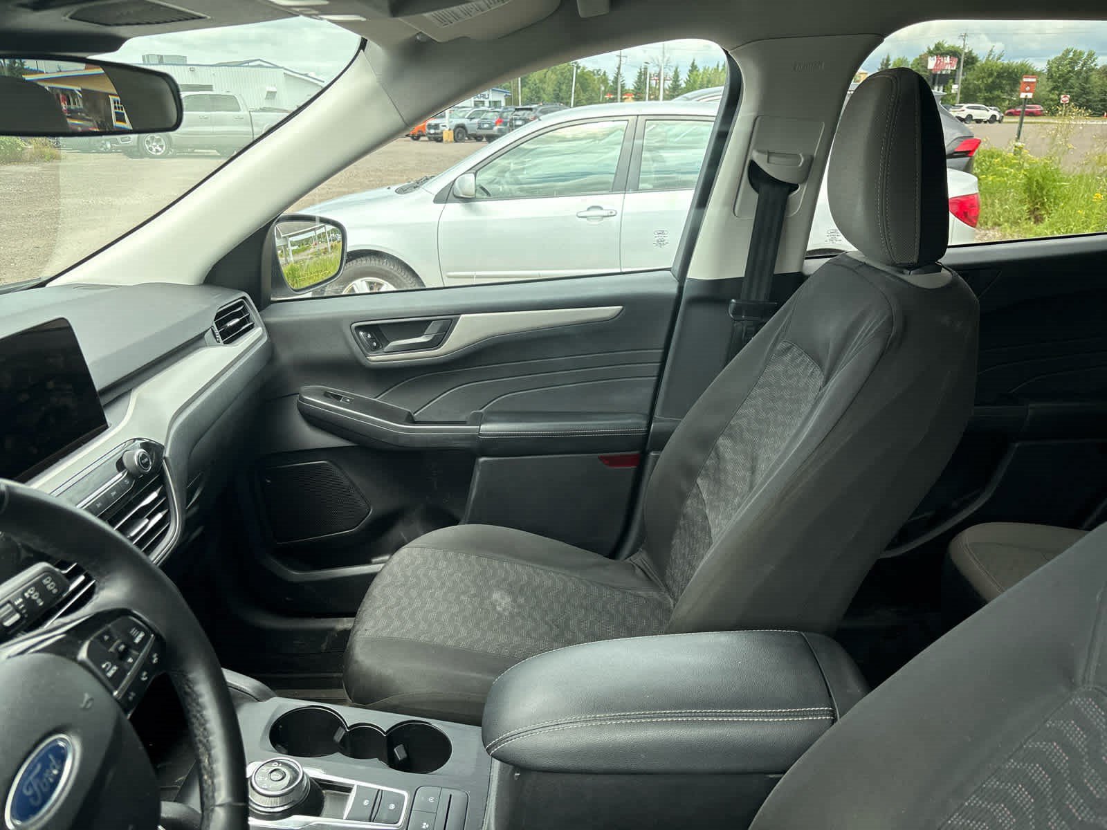 Used 2022 Ford Escape SE w/ Convenience Package AWD/4WD image 8