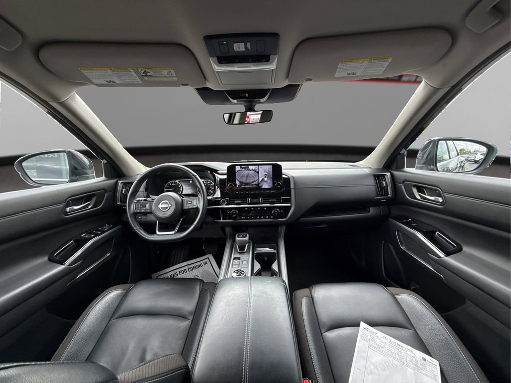 Used 2023 Nissan Pathfinder SL w/ Lighting Package (N92) AWD/4WD image 26