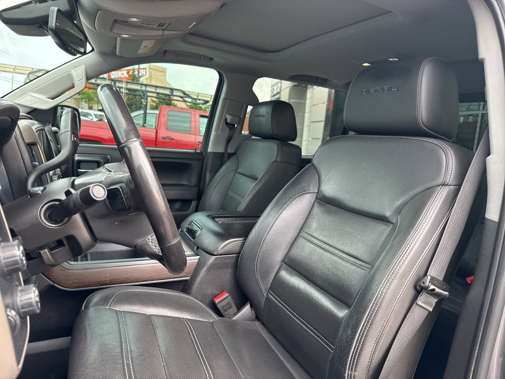 Used 2018 GMC Sierra 1500 Denali w/ Denali Ultimate Package AWD/4WD image 14