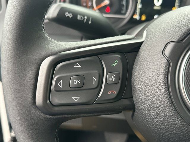 New 2026 Jeep Gladiator Rubicon w/ Technology Group AWD/4WD image 26