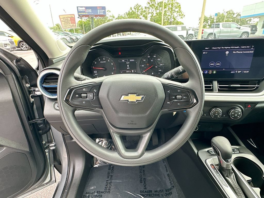 Certified 2024 Chevrolet Trax LS w/ LS Convenience Package FWD image 11