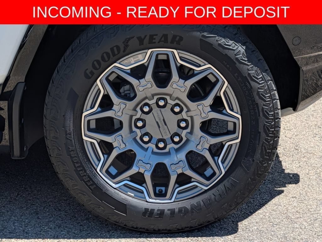 Used 2024 GMC Hummer EV 3X AWD/4WD image 14