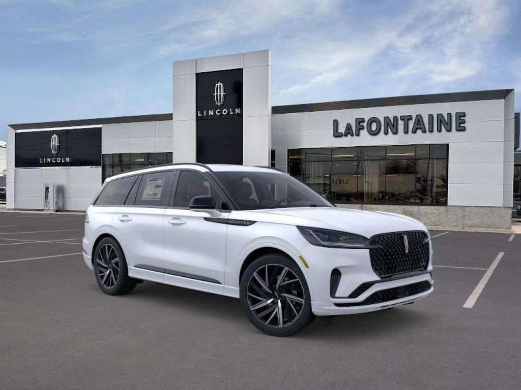 New 2025 Lincoln Aviator Black Label w/ Jet Appearance Package AWD/4WD image 7