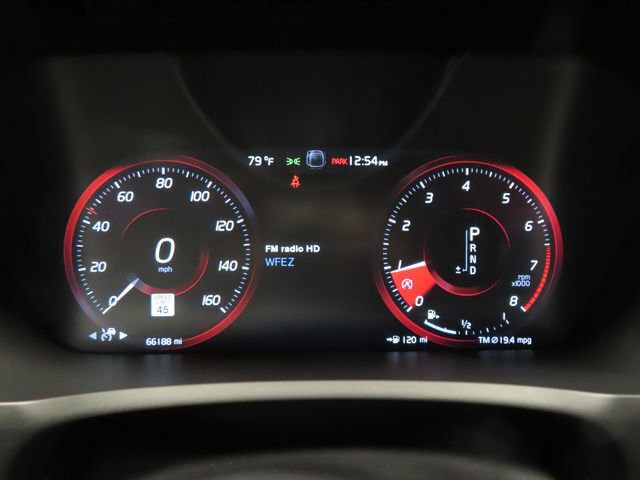 Used 2020 Volvo XC90 T5 Momentum FWD image 22