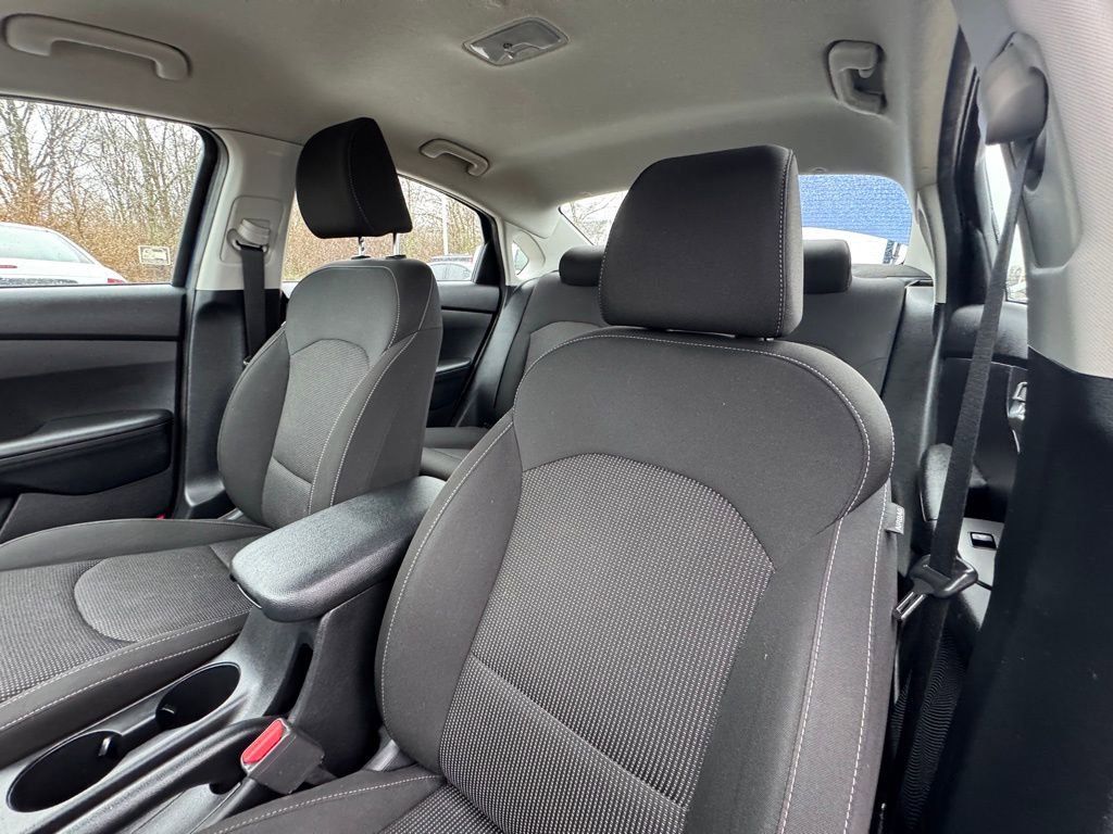 Used 2019 Kia Forte LXS image 21