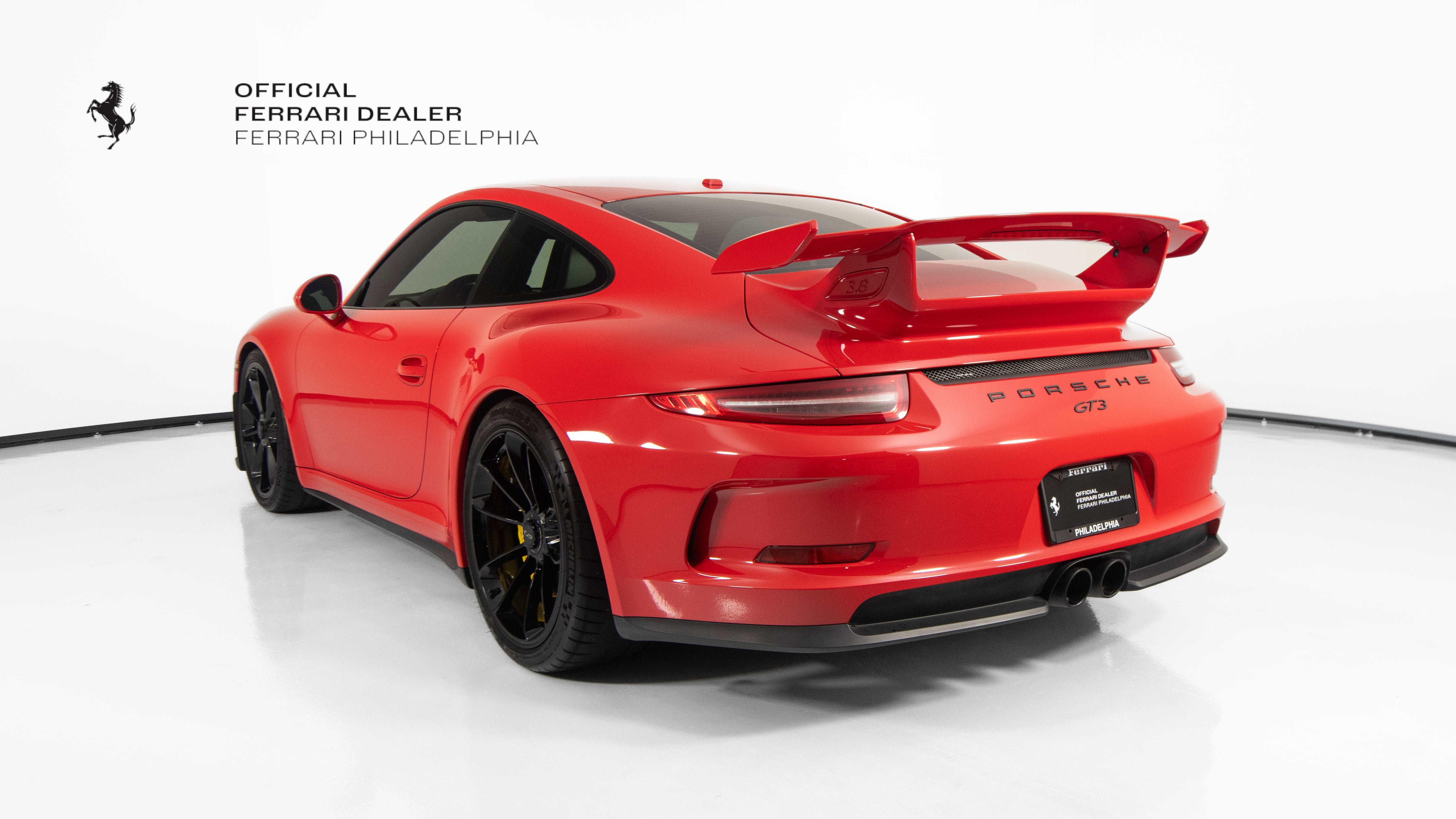 Used 2015 Porsche 911 GT3 RWD image 5