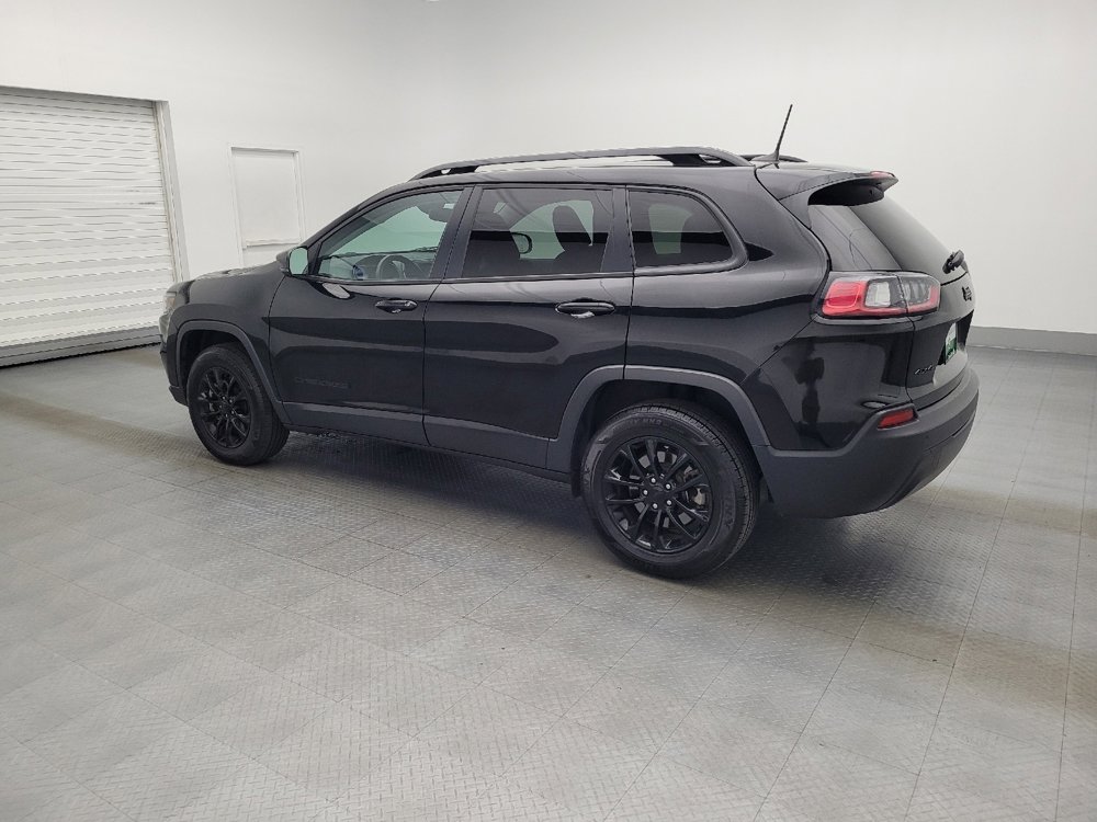 Used 2023 Jeep Cherokee Altitude Lux image 3