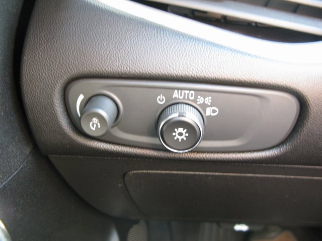 Used 2024 Chevrolet Malibu RS image 15