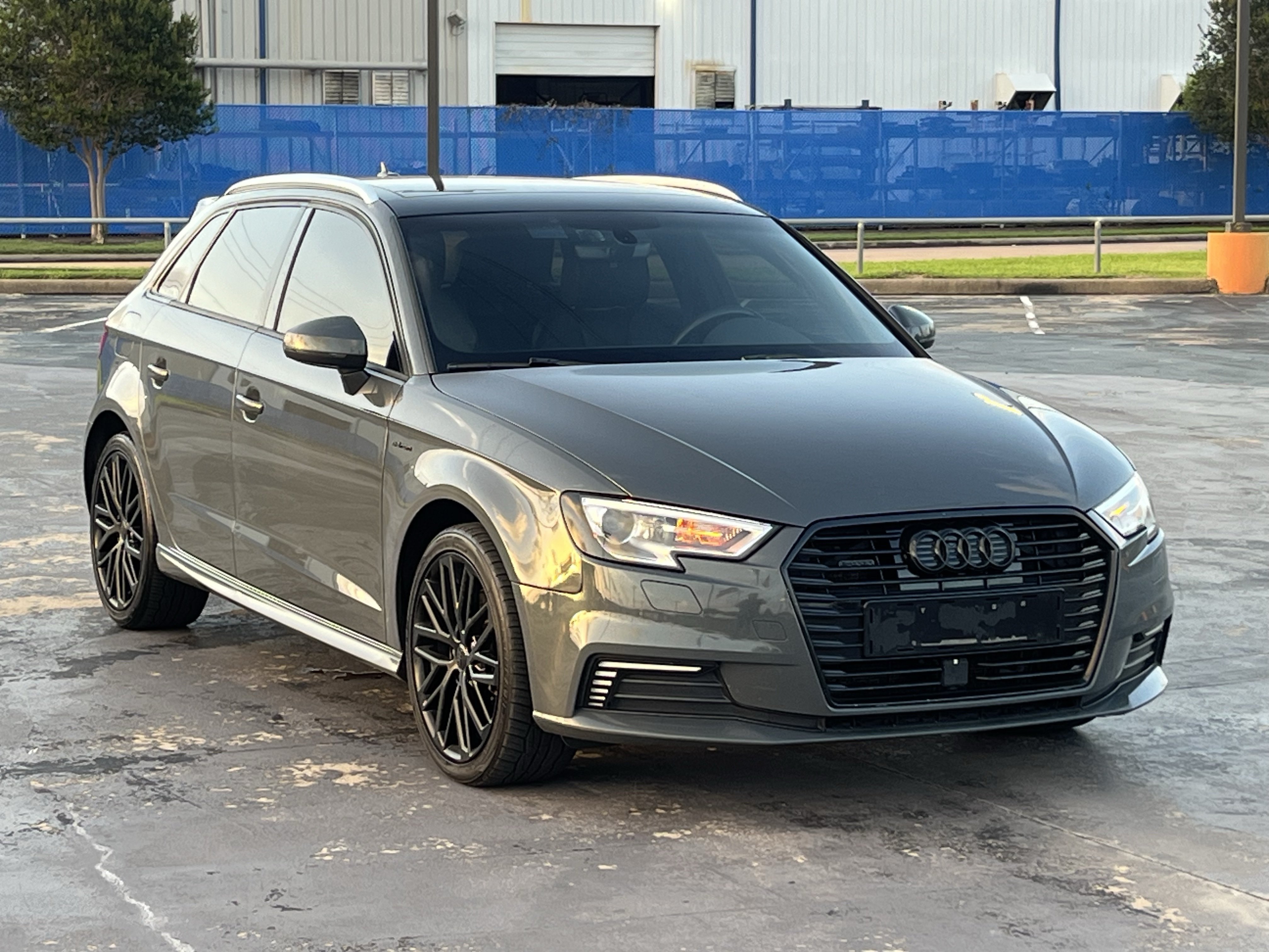 Used 2018 Audi A3 e-tron Premium w/ Sport Package FWD image 3