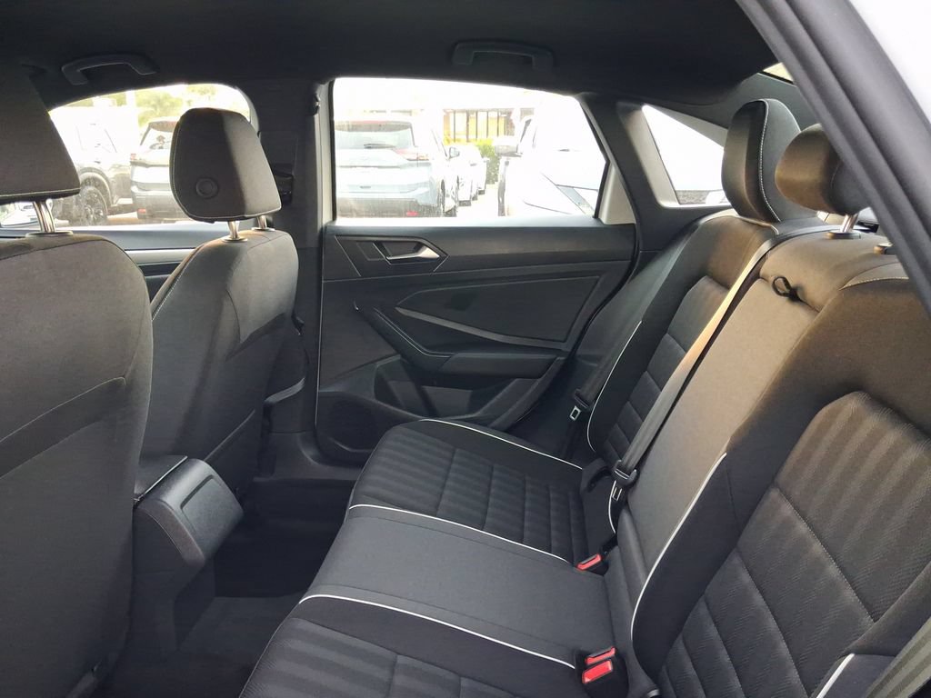 Used 2024 Volkswagen Jetta Sport FWD image 8