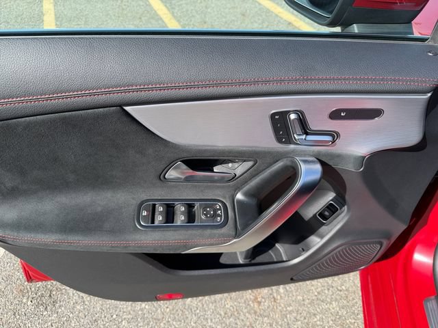 Used 2022 Mercedes-Benz CLA 250 4MATIC image 24