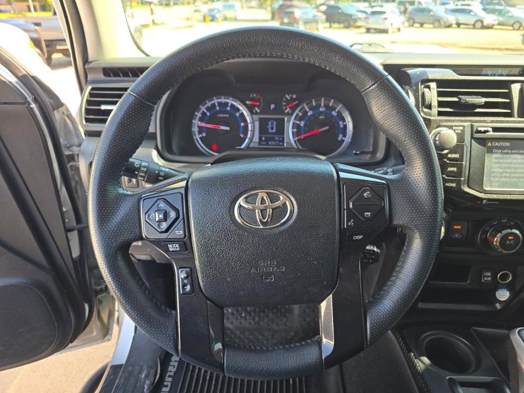 Used 2019 Toyota 4Runner TRD Off-Road Premium AWD/4WD image 13