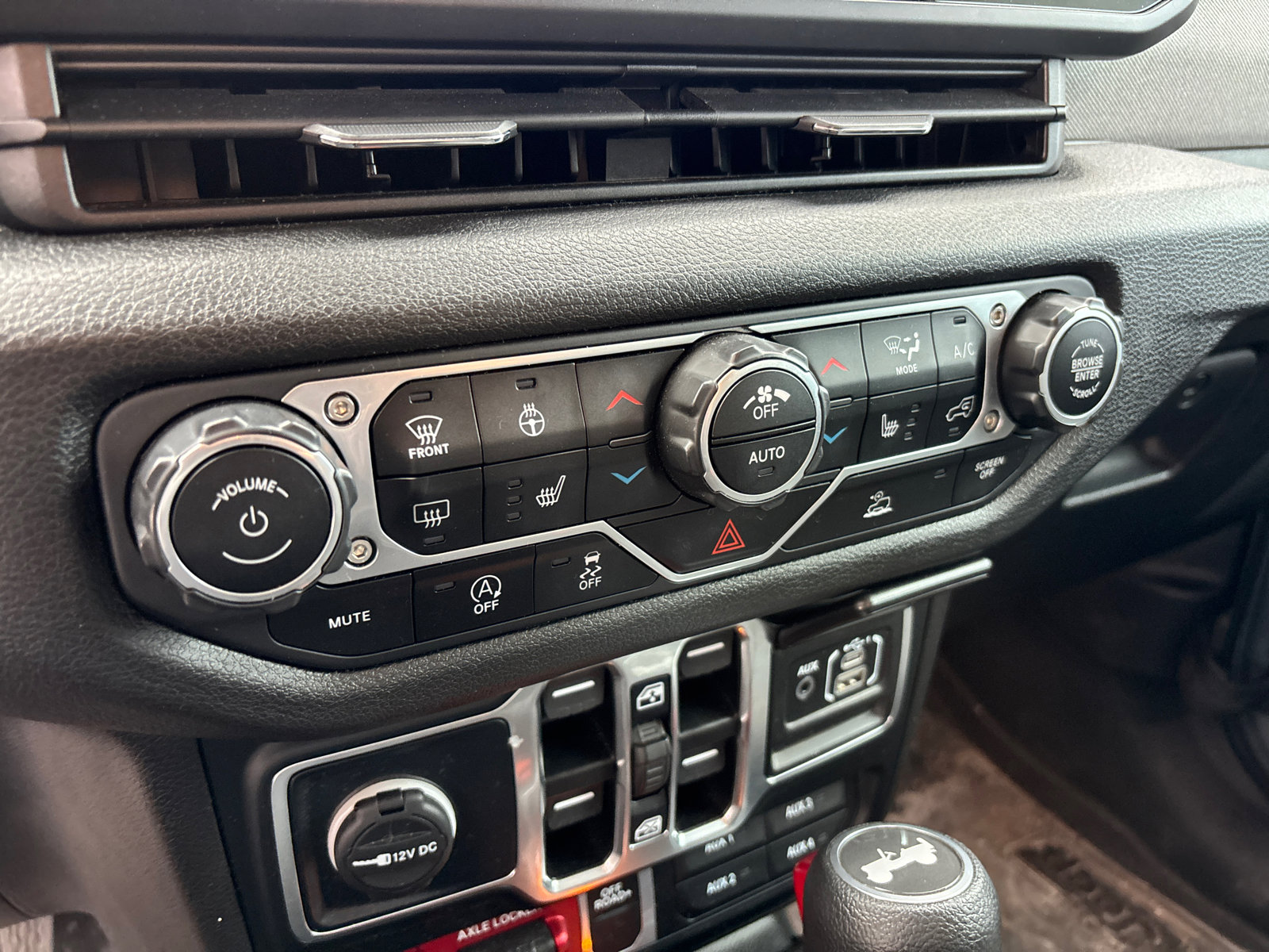 Used 2024 Jeep Wrangler Willys image 20