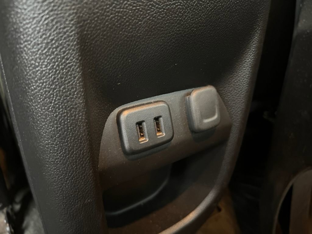 Used 2017 Chevrolet Colorado ZR2 image 35