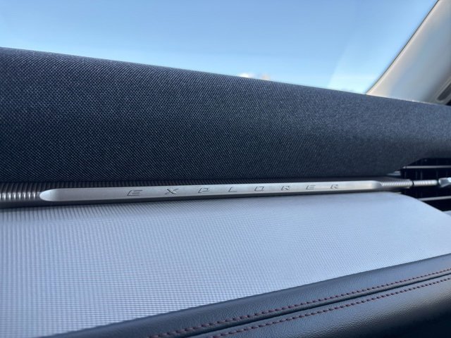 Certified 2025 Ford Explorer Active image 28