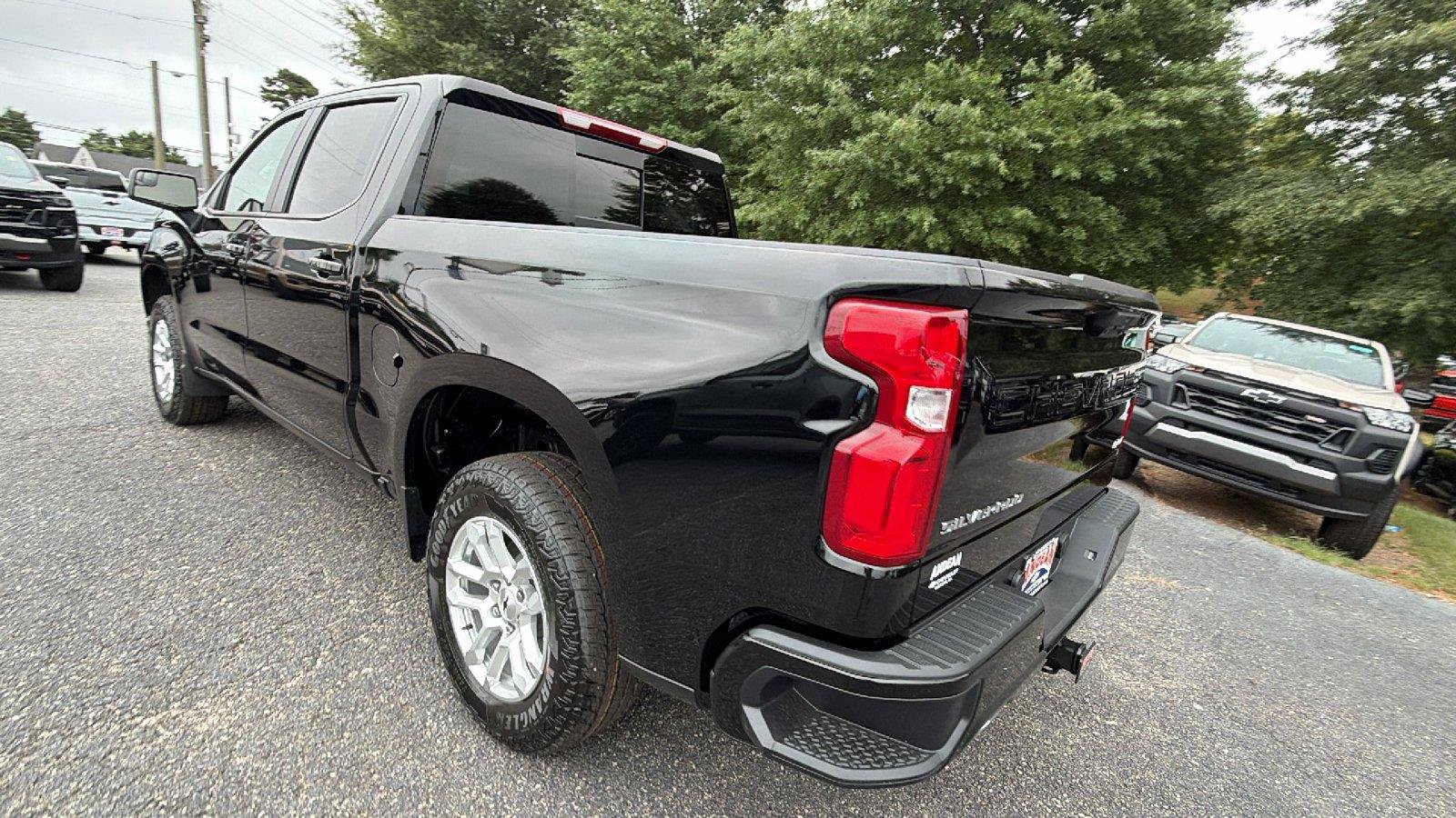 New 2026 Chevrolet Silverado 1500 RST w/ Convenience Package II AWD/4WD image 10