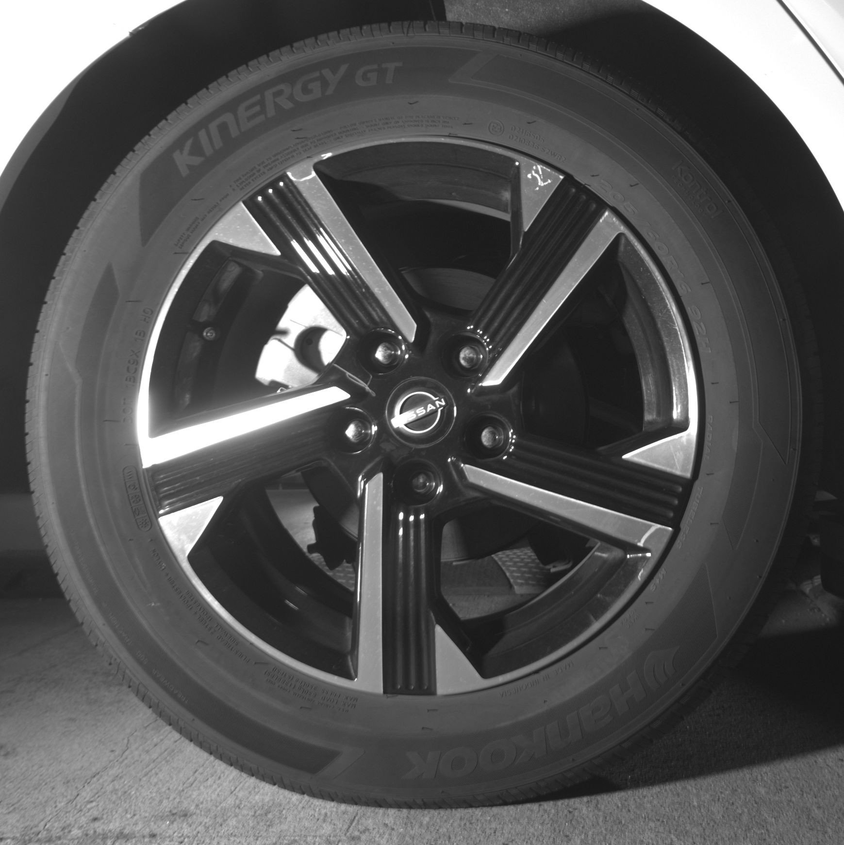 Used 2025 Nissan Sentra SV FWD image 15