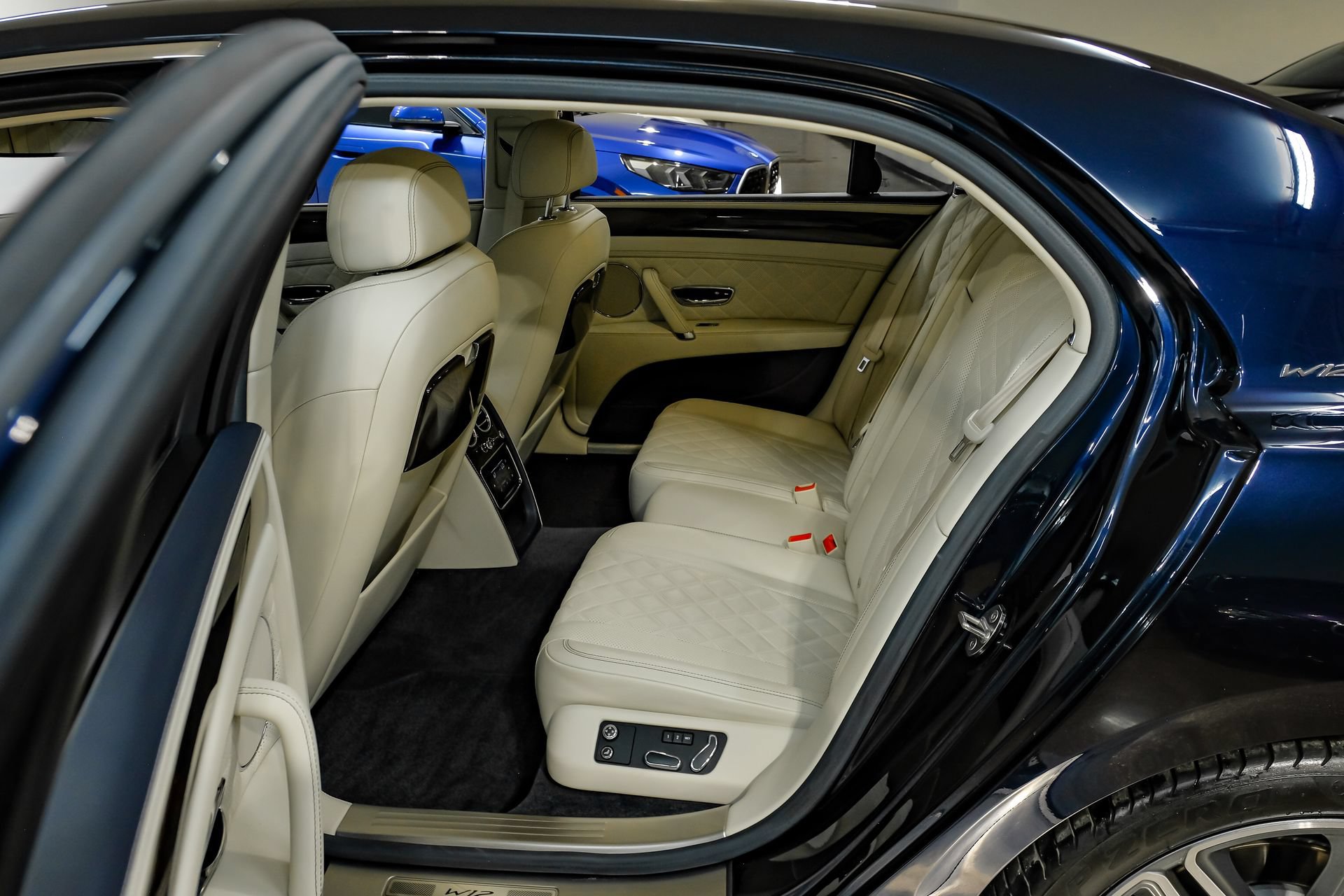Used 2018 Bentley Flying Spur W12 AWD/4WD image 49