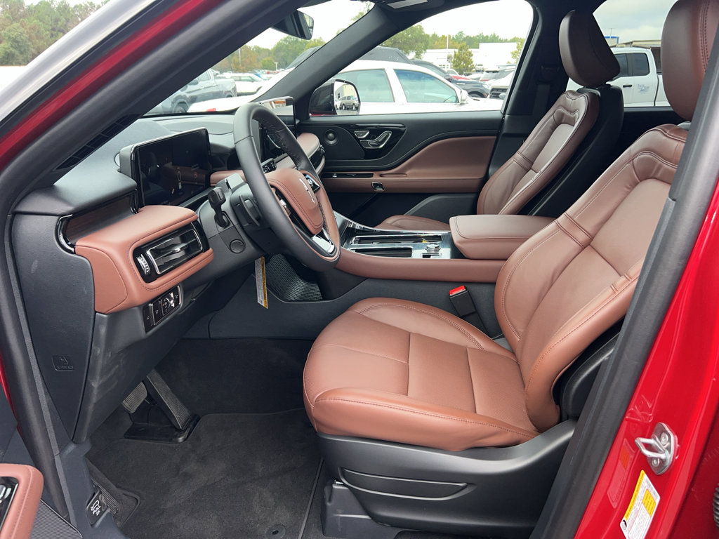 New 2026 Lincoln Aviator Reserve w/ Jet Appearance Package image 8