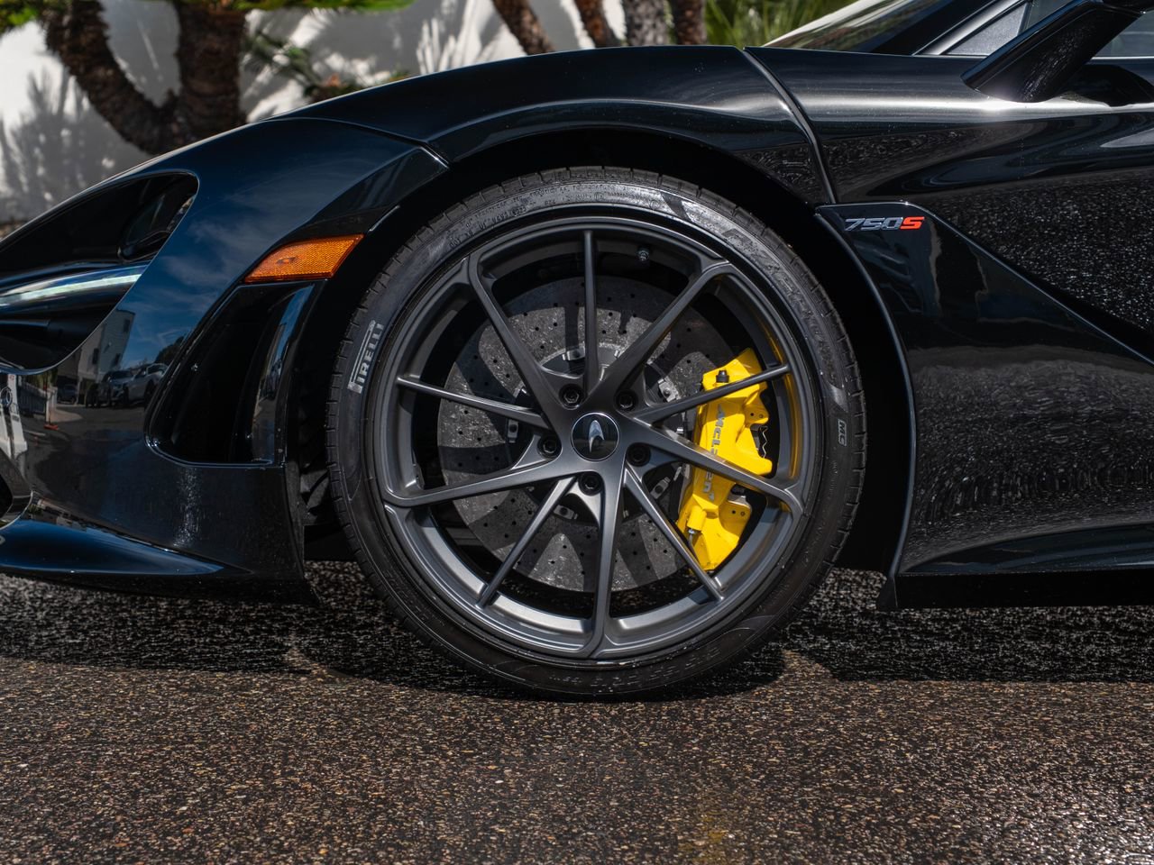 Used 2024 McLaren 750S image 7