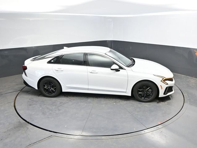 Used 2025 Kia K5 LXS FWD image 43