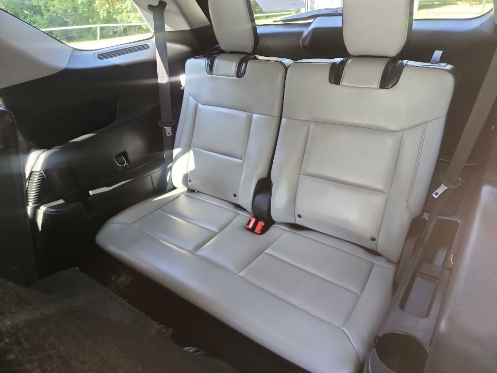 Used 2021 Ford Explorer XLT w/ Equipment Group 202A image 33
