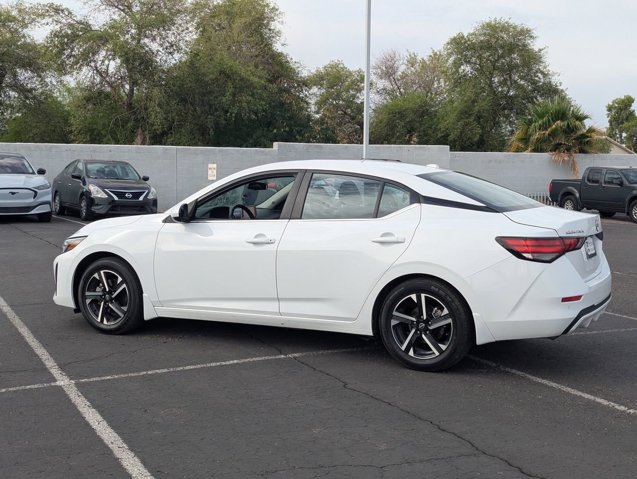 Certified 2024 Nissan Sentra SV image 4