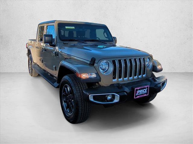 Used 2020 Jeep Gladiator Overland image 3