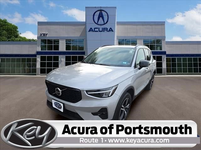 Used 2023 Volvo XC40 B5 Plus w/ Driver Assist Package