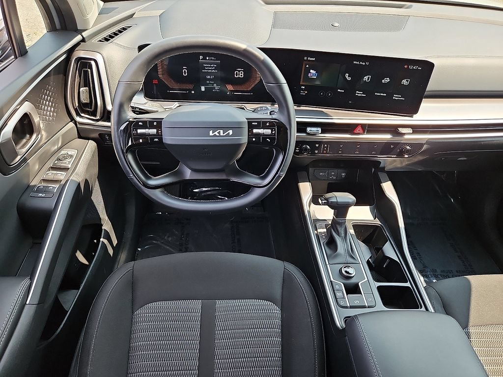 Certified 2026 Kia Sorento LX FWD image 11