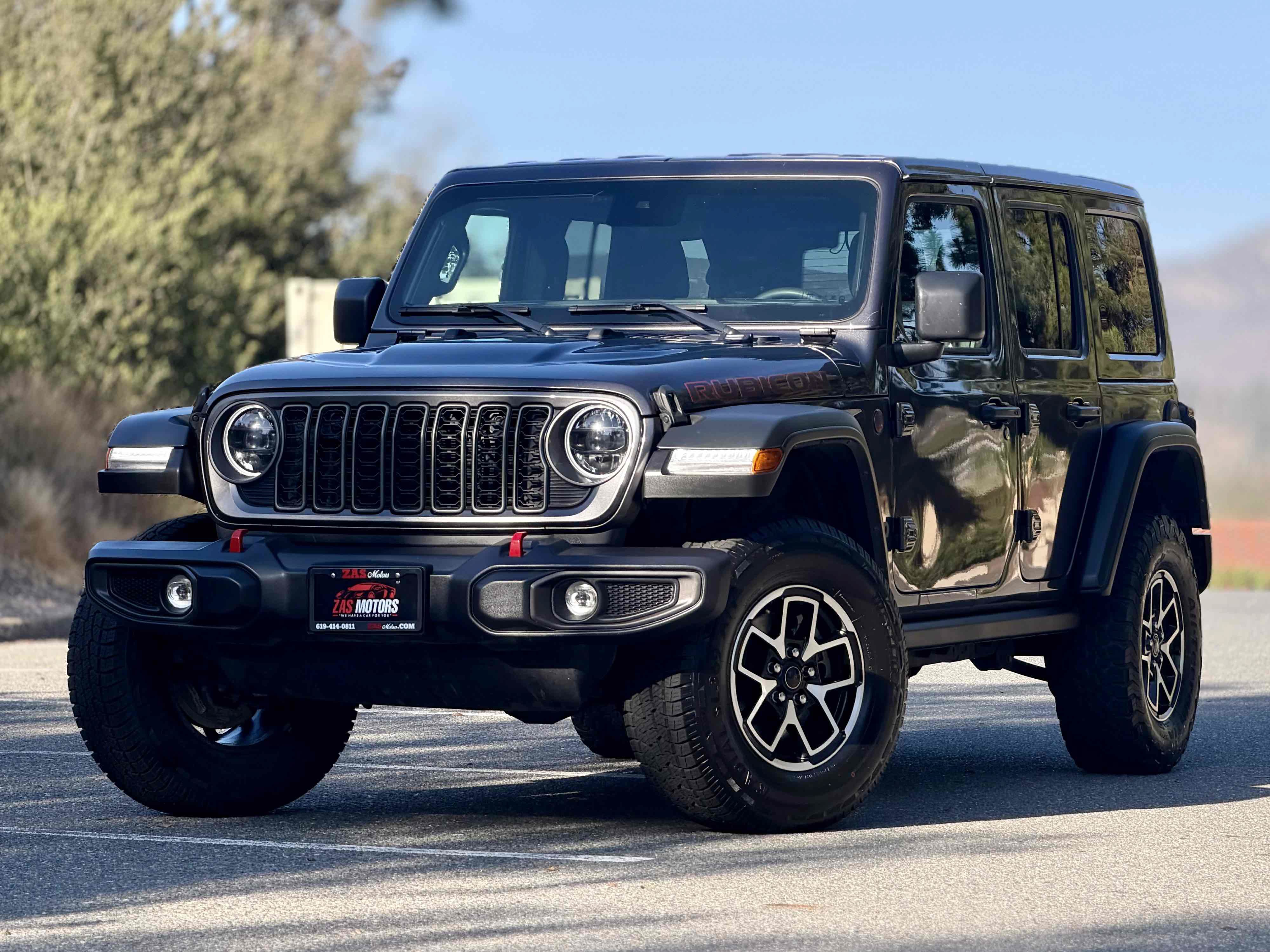 Used 2025 Jeep Wrangler Unlimited Rubicon AWD/4WD image 1