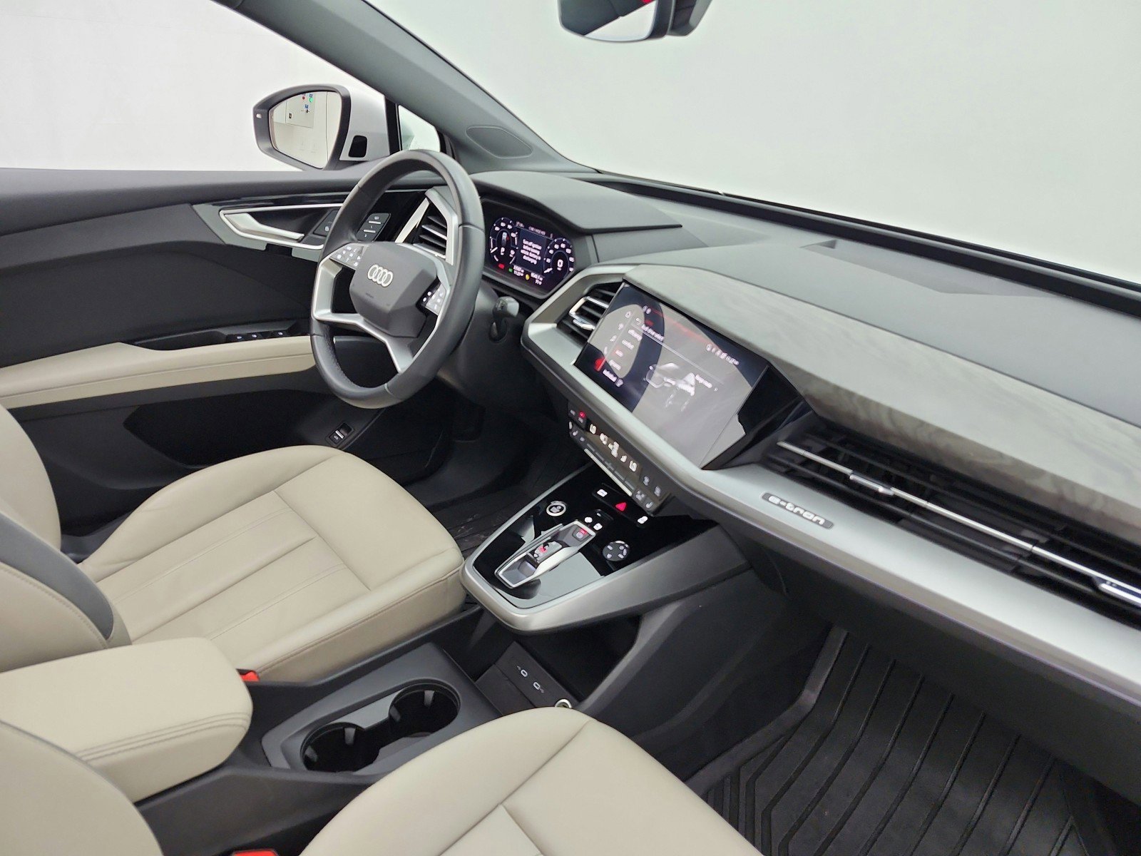 Used 2022 Audi Q4 e-tron Premium w/ Convenience Package AWD/4WD image 19