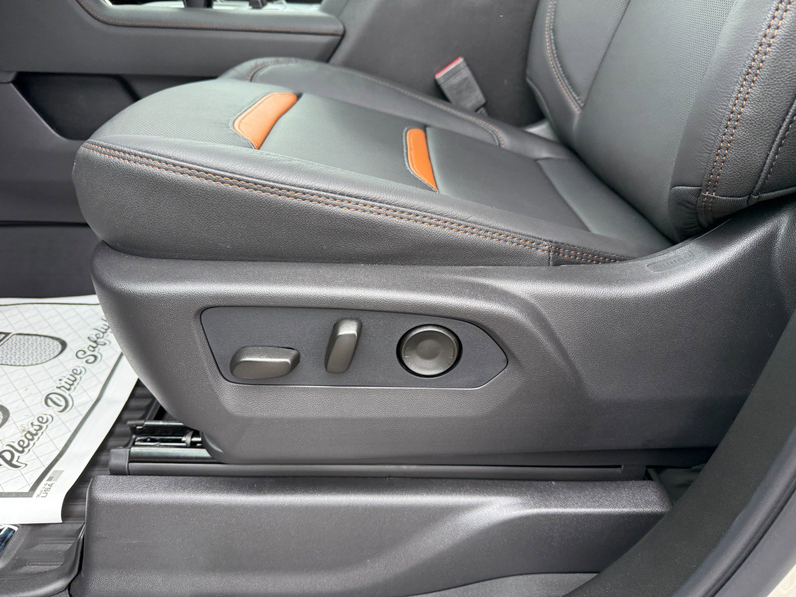 New 2026 GMC Sierra 1500 AT4 w/ AT4 Premium Package image 24