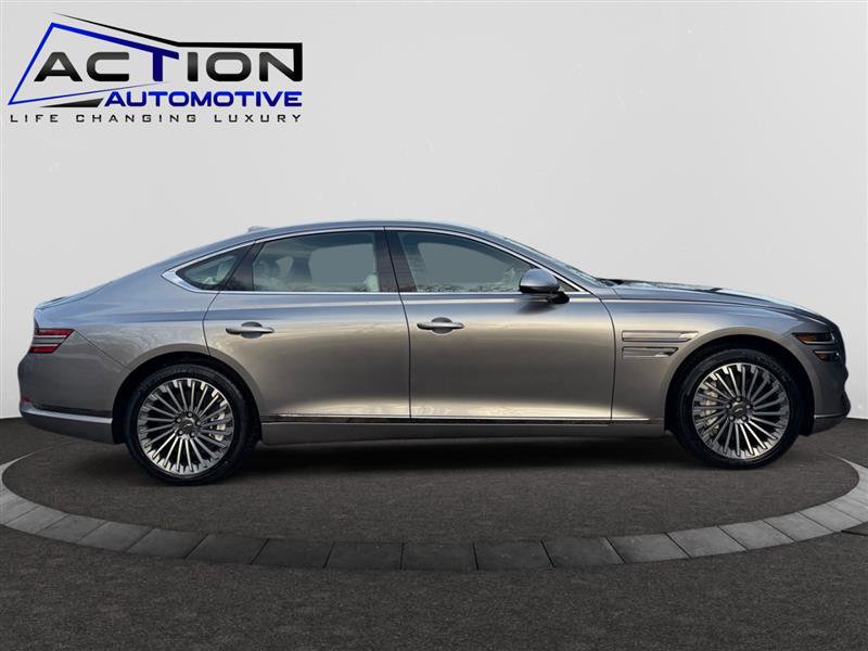 Used 2024 Genesis G80 image 9