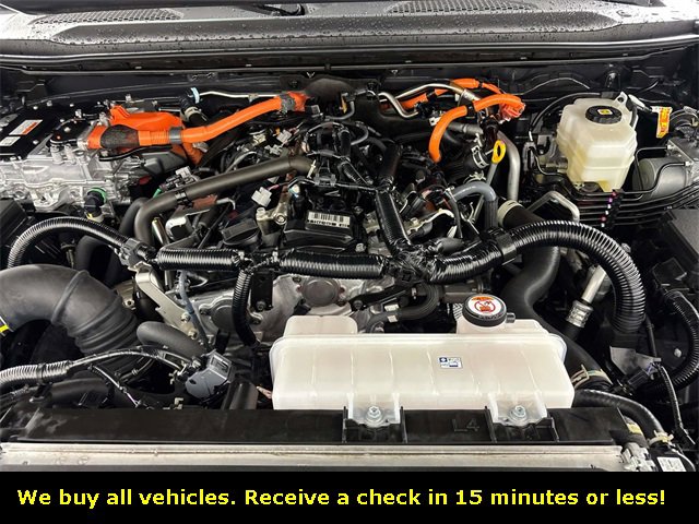 Used 2025 Toyota Land Cruiser image 33