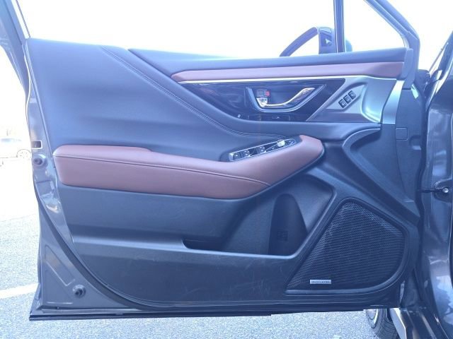 Used 2023 Subaru Outback Touring XT image 7